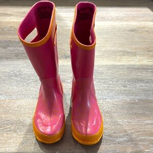 BOGS for kids.  Pink size 3